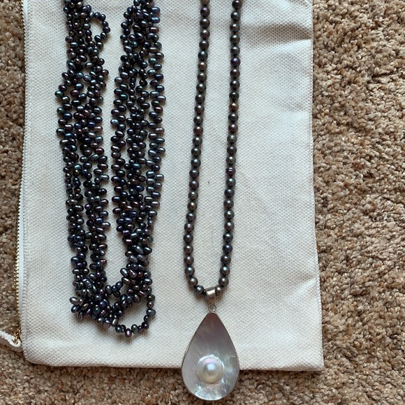 Dark Pearl Necklace Set - Picture 2 of 7